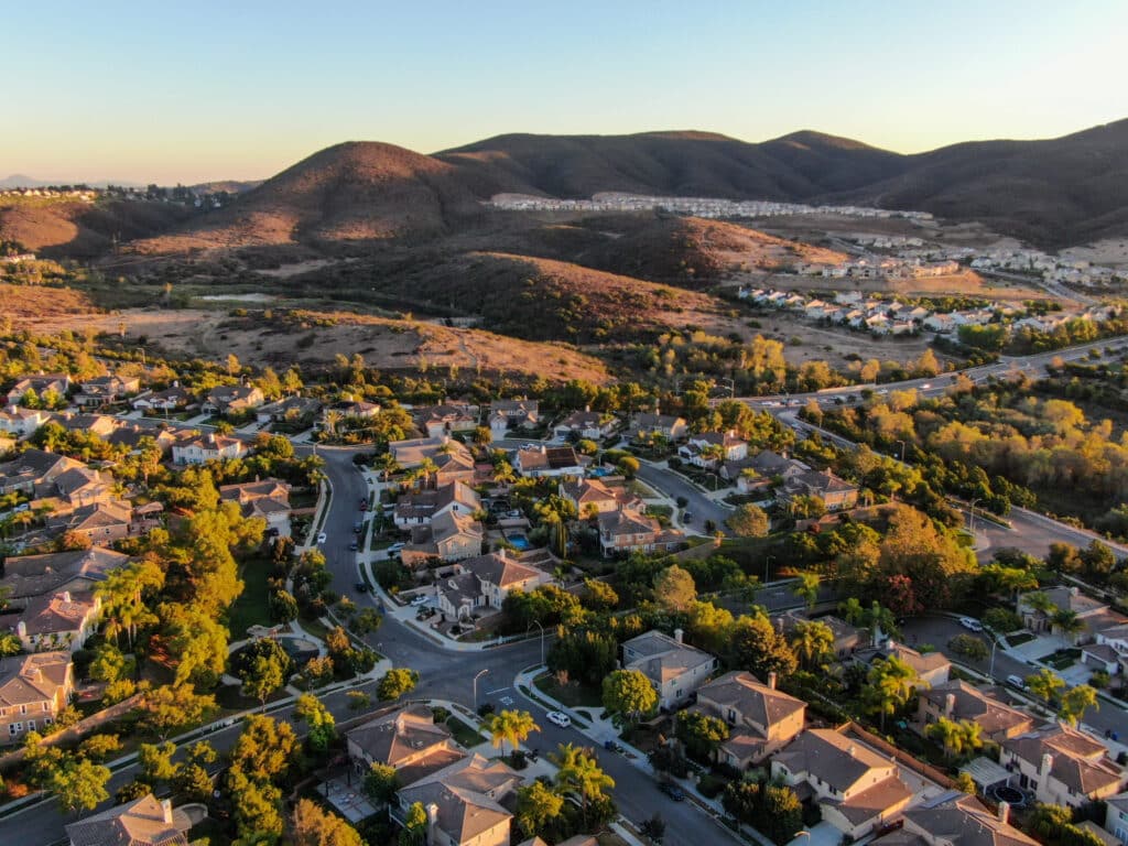 Photo of riverside neighborhood in california that is dealing with wasp nests